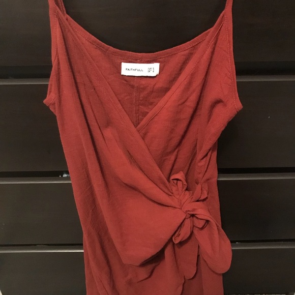 ✖️SOLD✖️ Faithfull The Brand Kara Wrap Dress - Picture 3 of 3